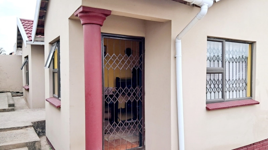 3 Bedroom Property for Sale in Amalinda Eastern Cape